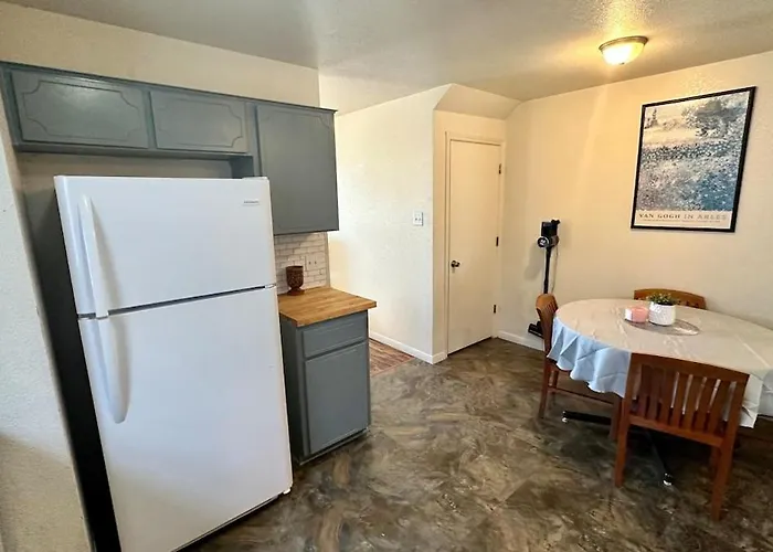 Apartment Comfort Townhouse 3 2 Baths Entire Pet Friendly *